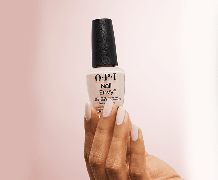 OPI NAIL ENVY за защита и овластяване